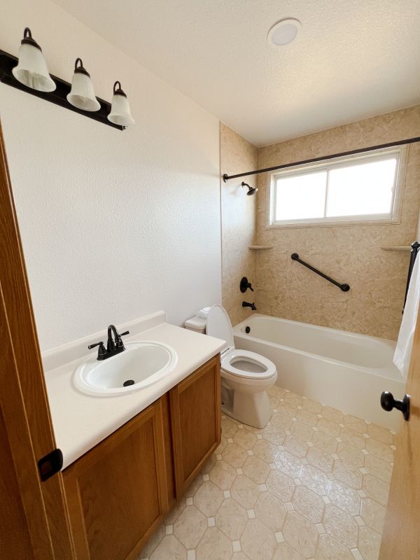 Bathroom Makeover Service in Waynesville, OH